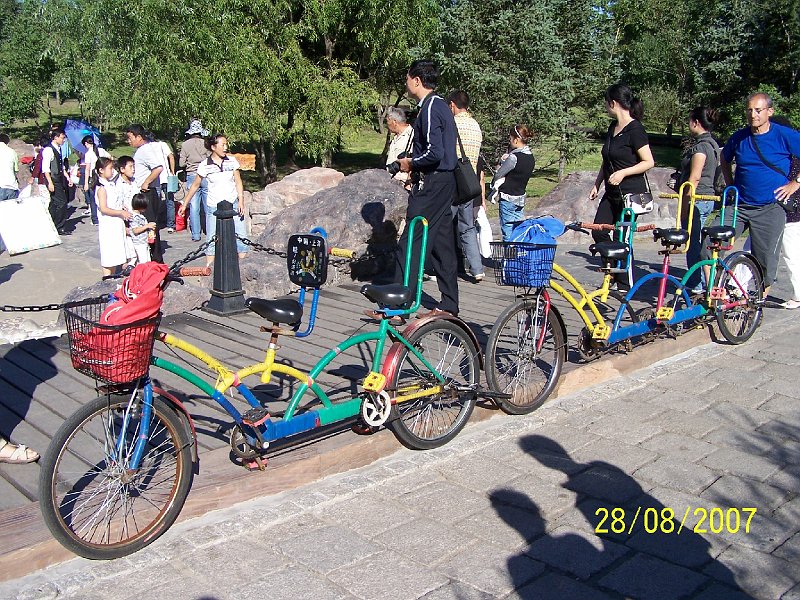 100_2833.JPG - Nae dopravn prostriedky v parku. ***** Our transport means in the park.